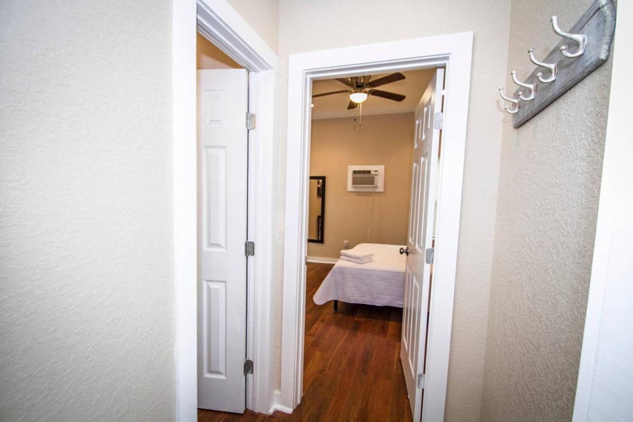 Douglas Way Remodeled House Near Downtown 1Ba/1Ba San Antonio Buitenkant foto