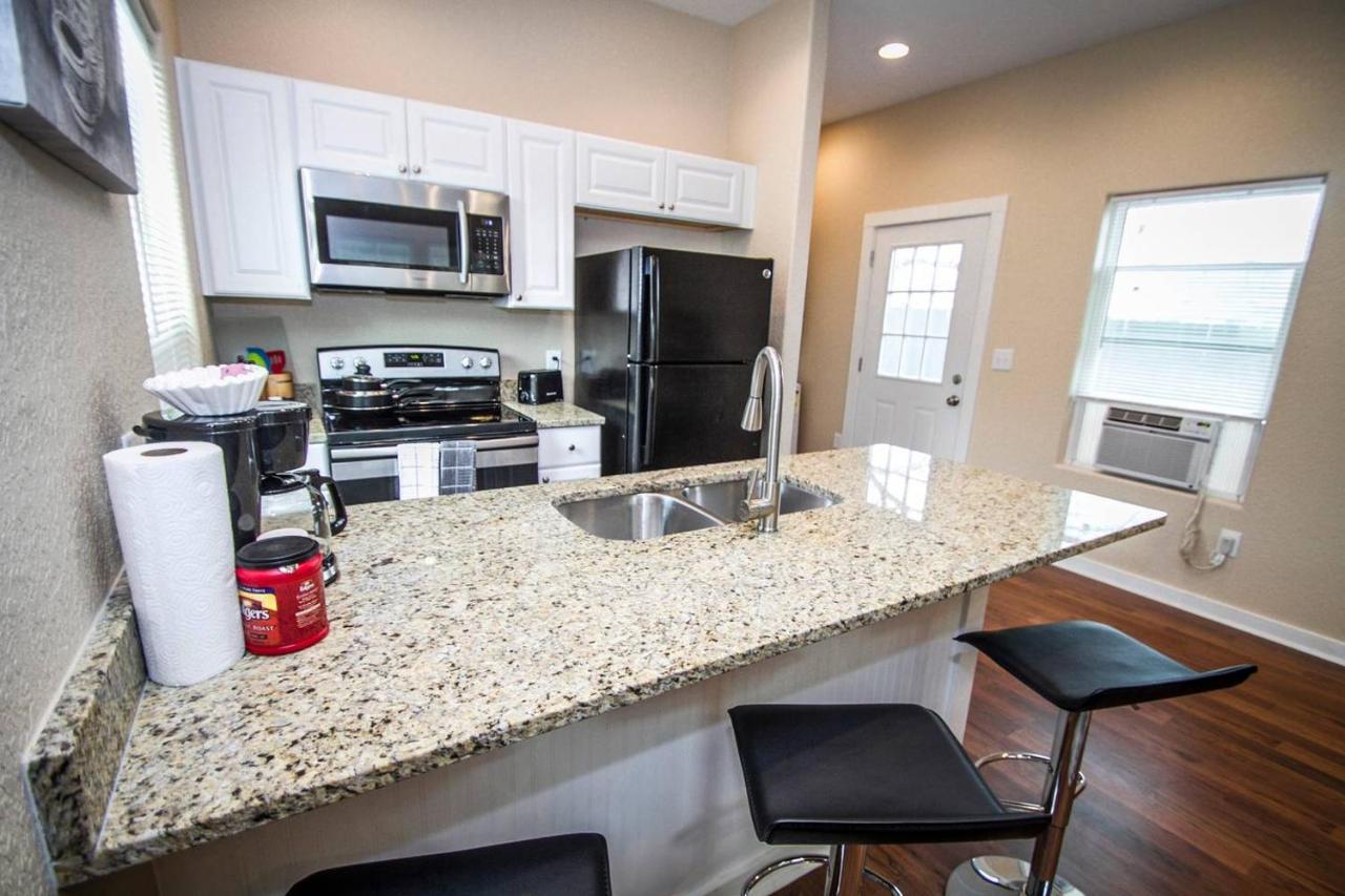 Douglas Way Remodeled House Near Downtown 1Ba/1Ba San Antonio Buitenkant foto