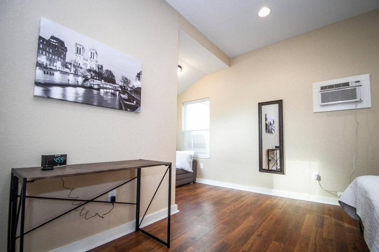 Douglas Way Remodeled House Near Downtown 1Ba/1Ba San Antonio Buitenkant foto