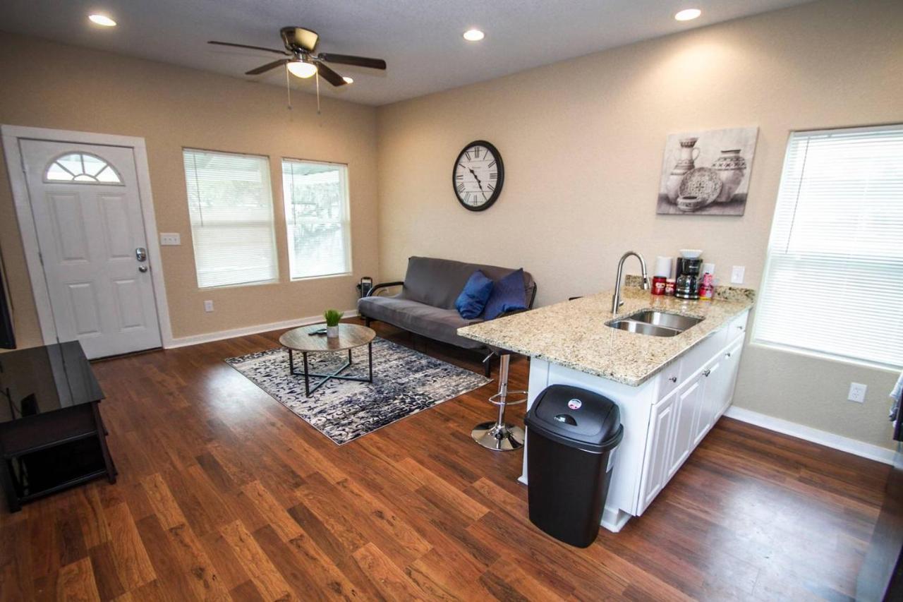 Douglas Way Remodeled House Near Downtown 1Ba/1Ba San Antonio Buitenkant foto