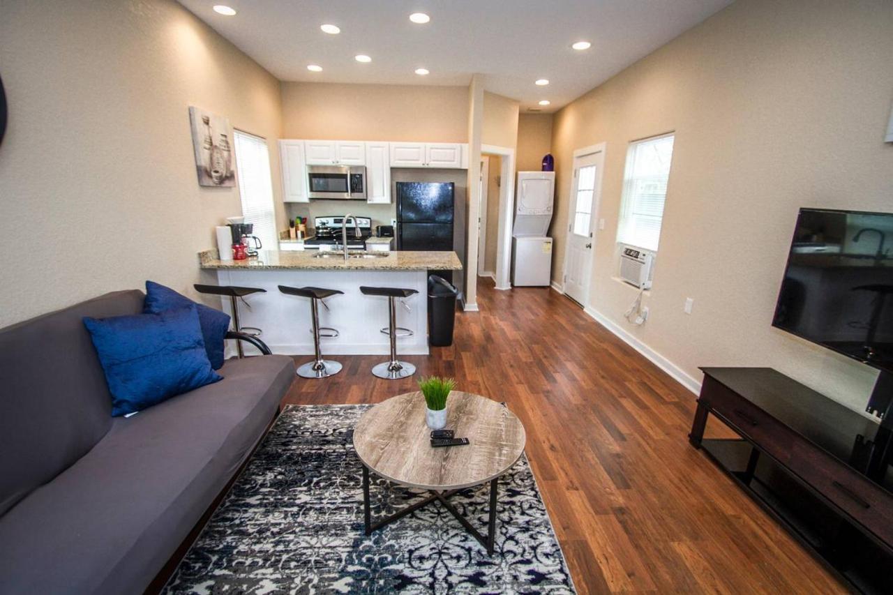 Douglas Way Remodeled House Near Downtown 1Ba/1Ba San Antonio Buitenkant foto