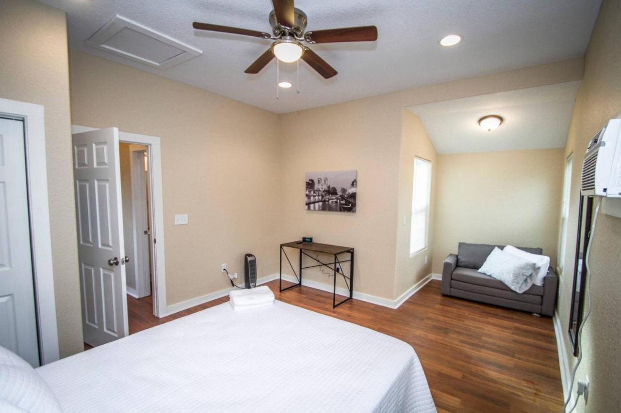 Douglas Way Remodeled House Near Downtown 1Ba/1Ba San Antonio Buitenkant foto
